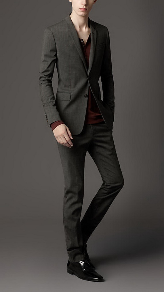 Burberry-Suits-for-Men_04