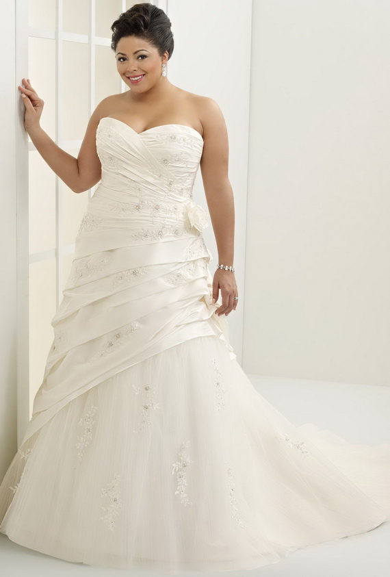 Plus-size-wedding-dresses_15
