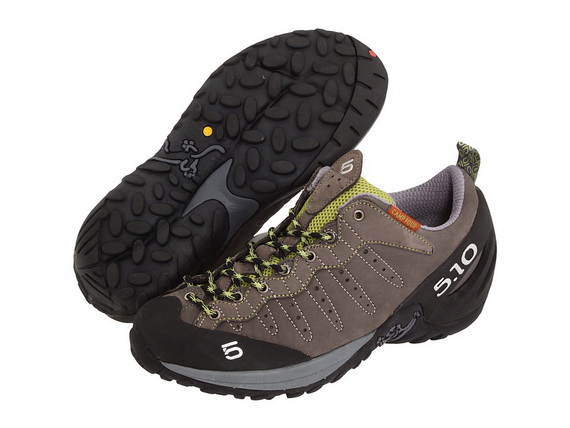 hiking-shoes-for-men_18