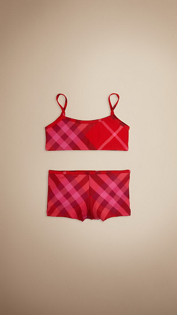Burberry-Swimwear-for-Girls_07