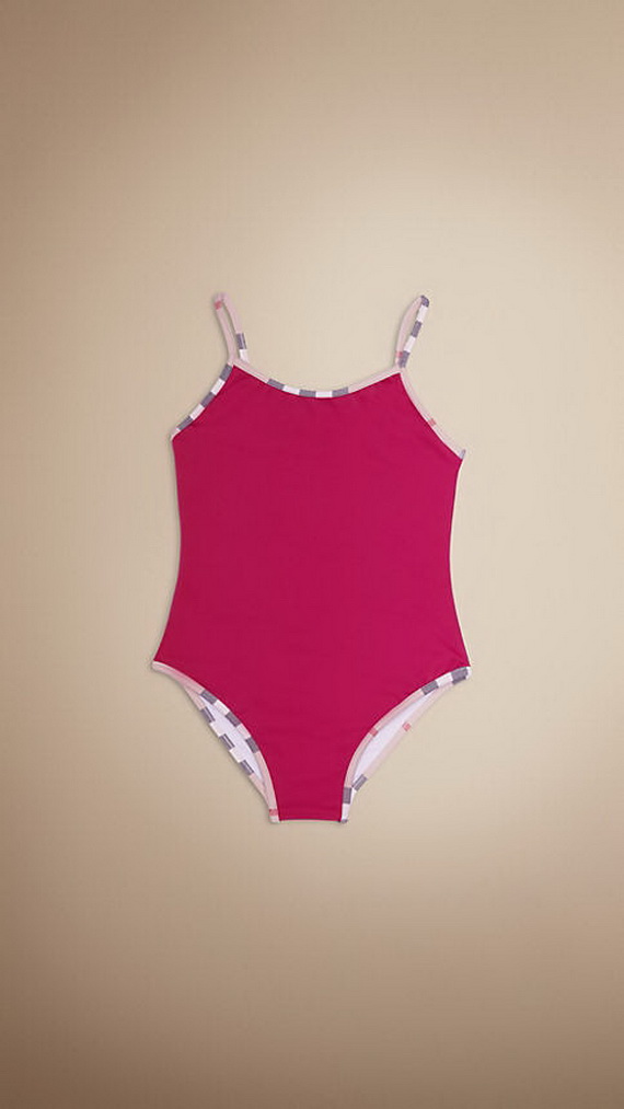 Burberry-Swimwear-for-Girls_09