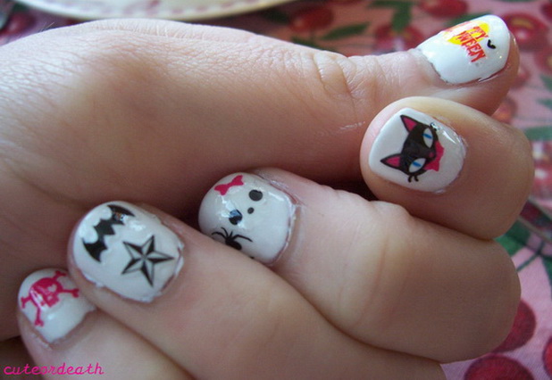 Crazy-Halloween-Nail-Art-Ideas_14