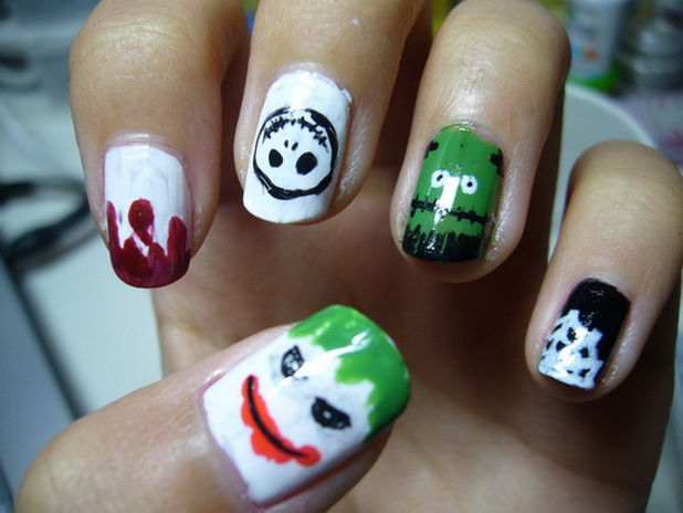 Crazy-Halloween-Nail-Art-Ideas_16