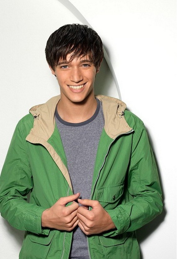 School-Hairstyles-2012-for-Boys_07-570x834