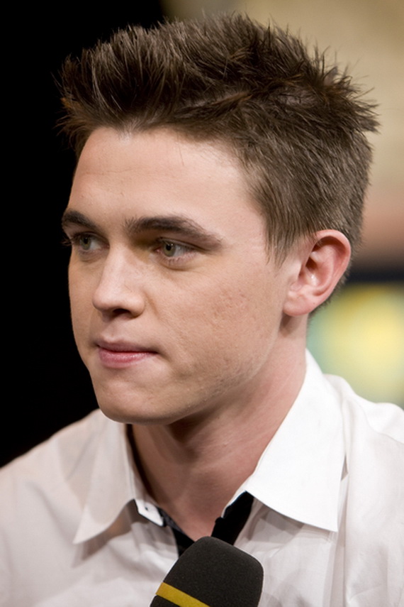 Jesse McCartney Visits MuchOnDemand at MuchMusic on August 27 2008