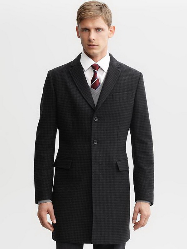 Banana-Republic-Winter-2013-Back-in-Black-Collection-for-Men_11