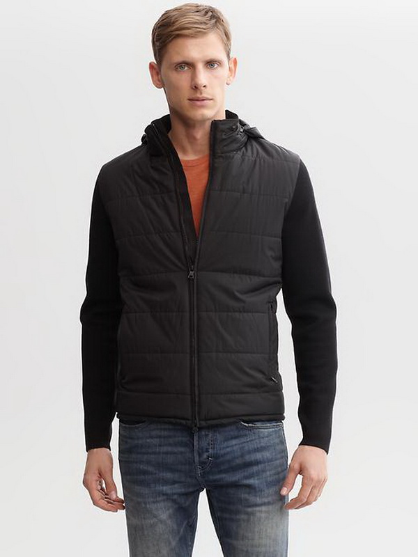Banana-Republic-Winter-2013-Back-in-Black-Collection-for-Men_23