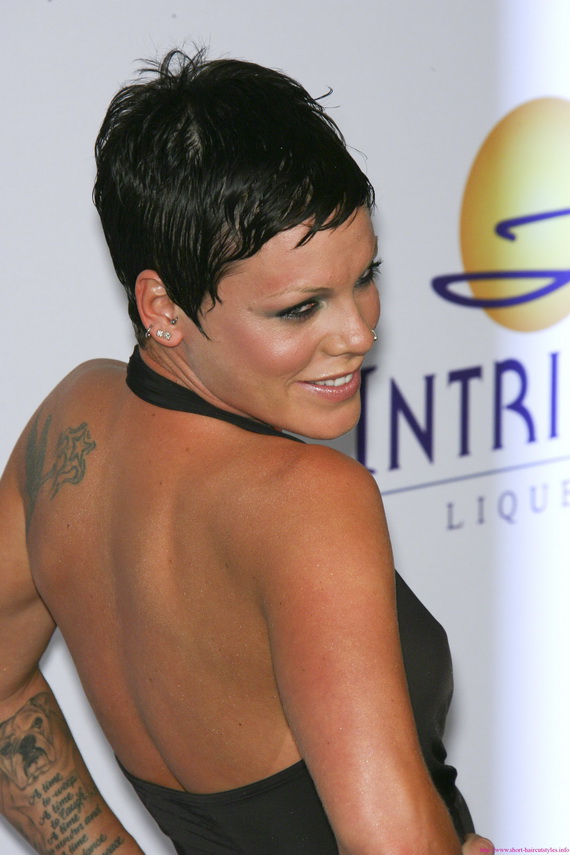 Very-Short-Hairstyles-for-women_09