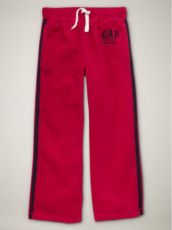 Gap-Activewear-for-Boys_11