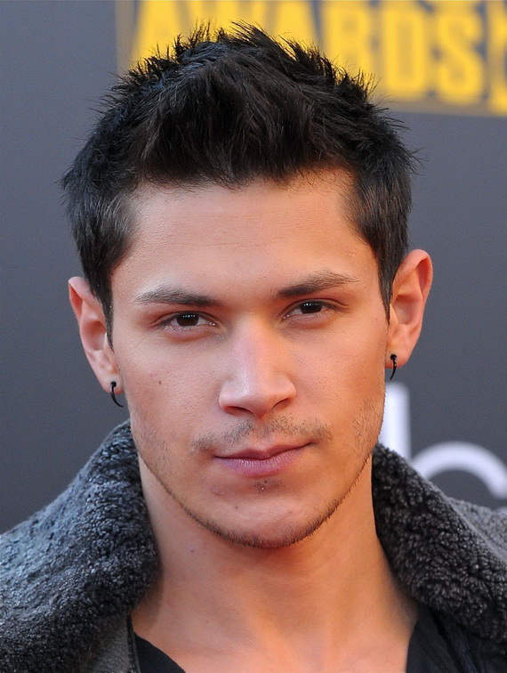 Layered-hairstyles-for-men_07