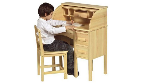 Cool-Kids-desks-for-painting-and-writing-16