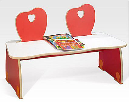 Cool-Kids-desks-for-painting-and-writing-20
