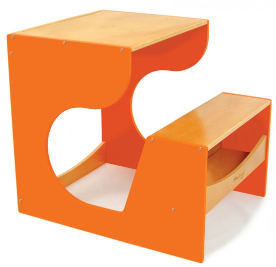 Cool-Kids-desks-for-painting-and-writing-7-554x535