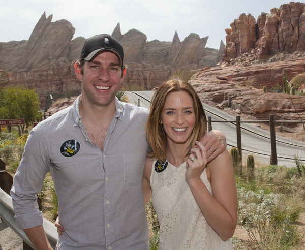 Emily-Blunt-Hairstyles-2012_17