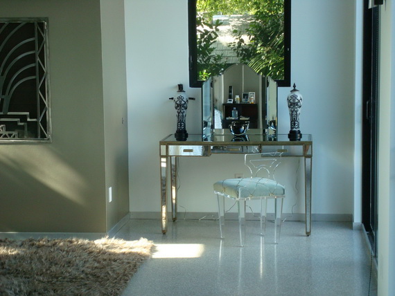 Modern-dressing-table-design-for-bedrooms-_06