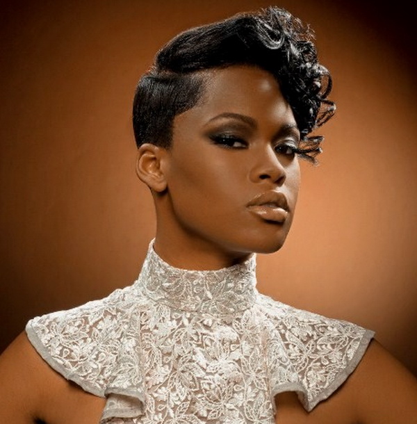 Short-Bridal-Hairstyles-2013_14