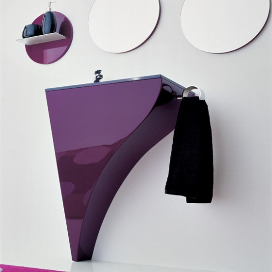 Very-elegant-modern-furniture-for-small-bathroom-Happy-by-Novello-4-554x554